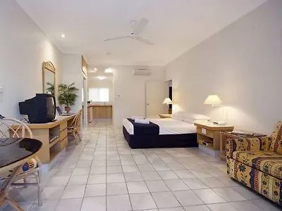 Lazy Lizard Motor Inn Port Douglas